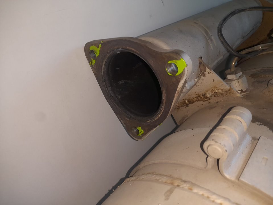 Silenciador trasero renault  no identificado