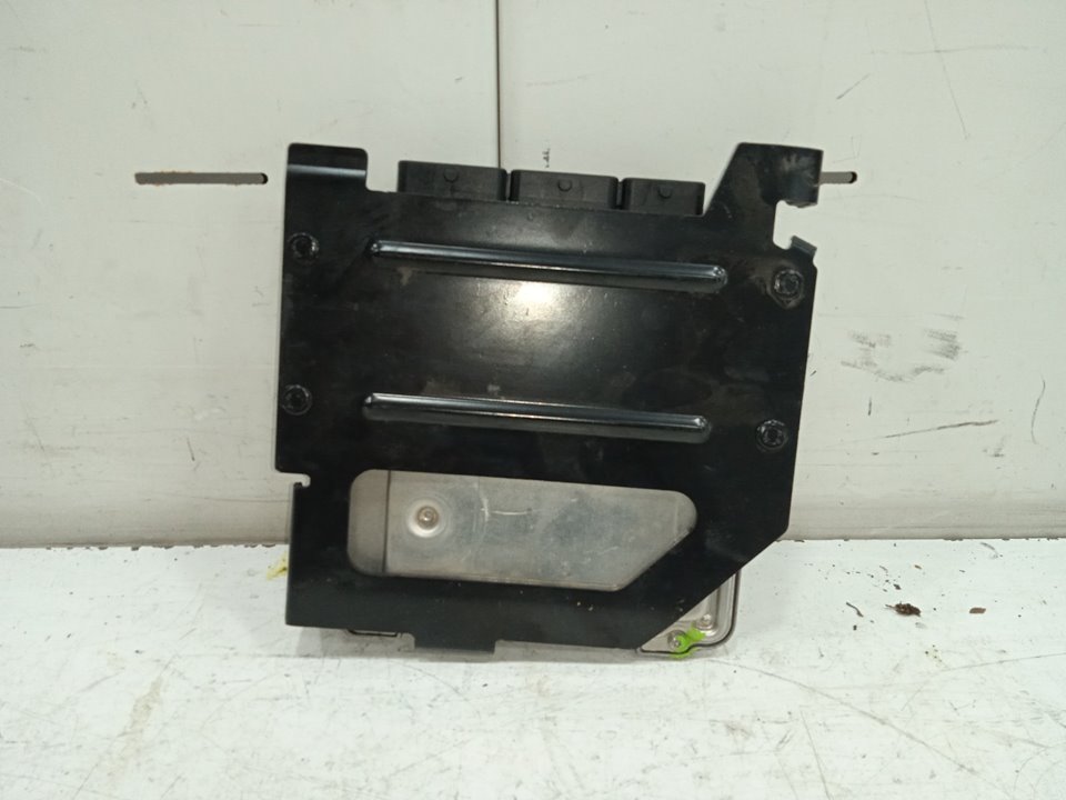 Centralita motor uce renault  no identificado