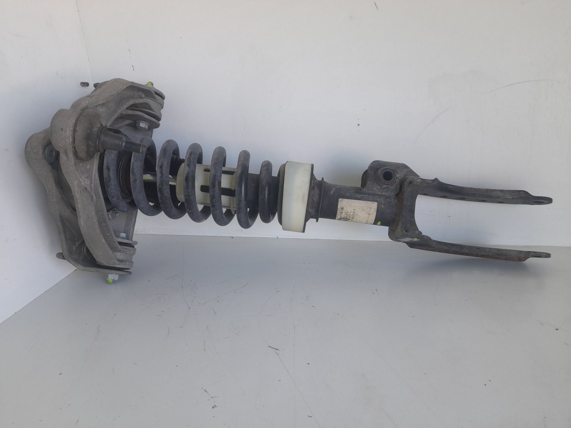 Amortiguador delantero derecho porsche cayenne (tipo 9pa) s