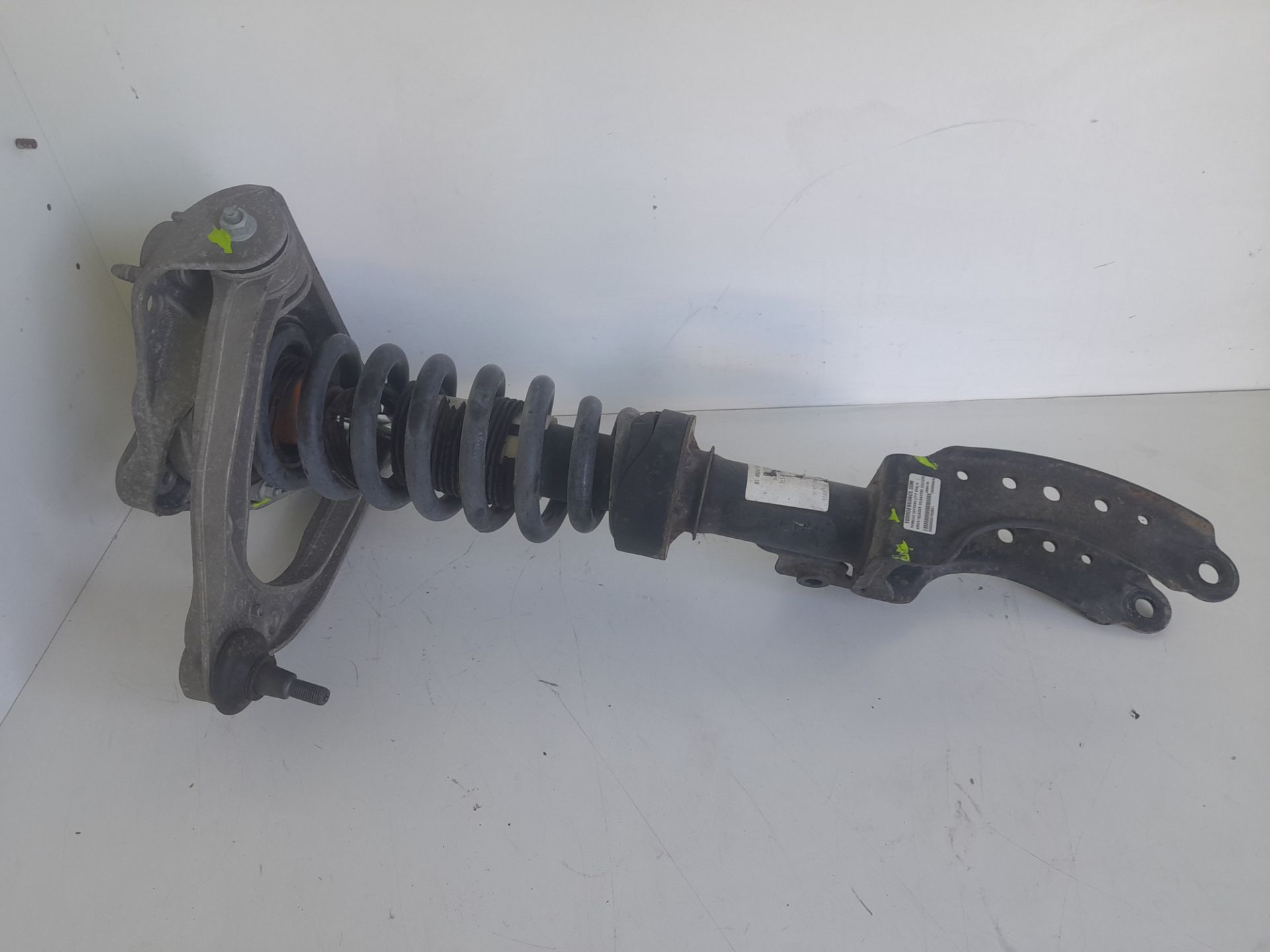 Amortiguador delantero izquierdo porsche cayenne (tipo 9pa) s