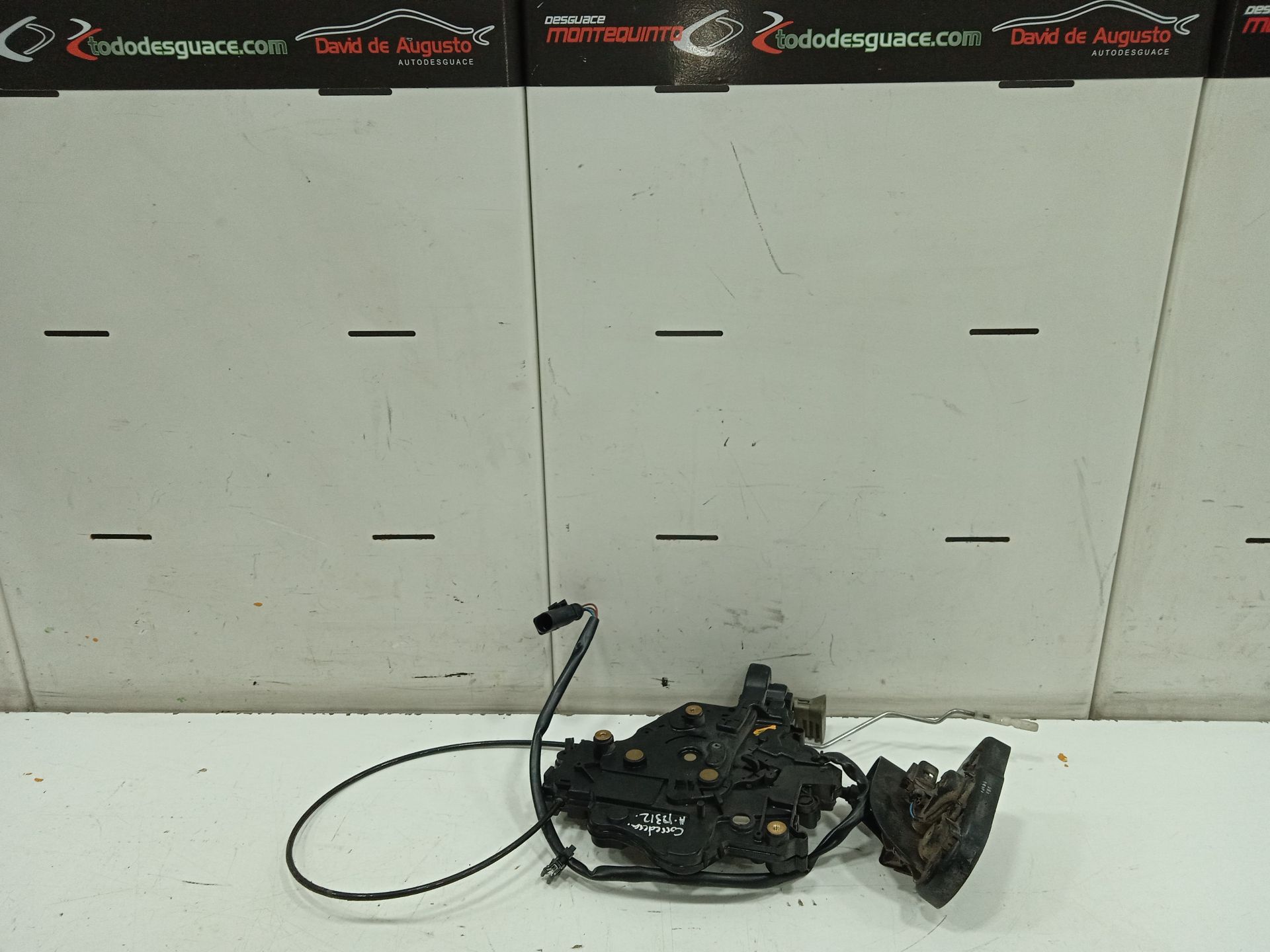 No identificado caja cerrada  techo medio ele