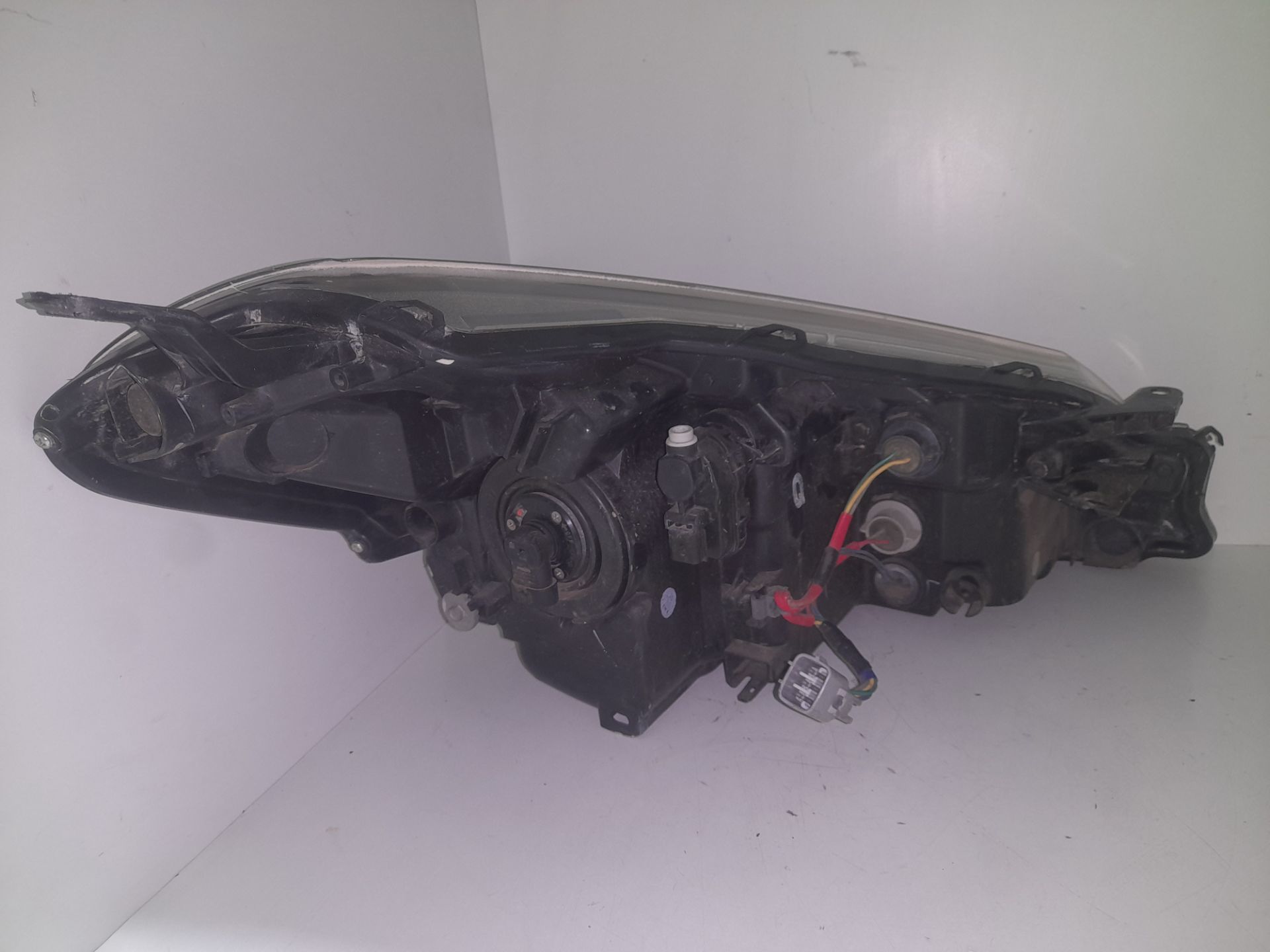 Faro izquierdo toyota yaris (p13) hybrid feel!