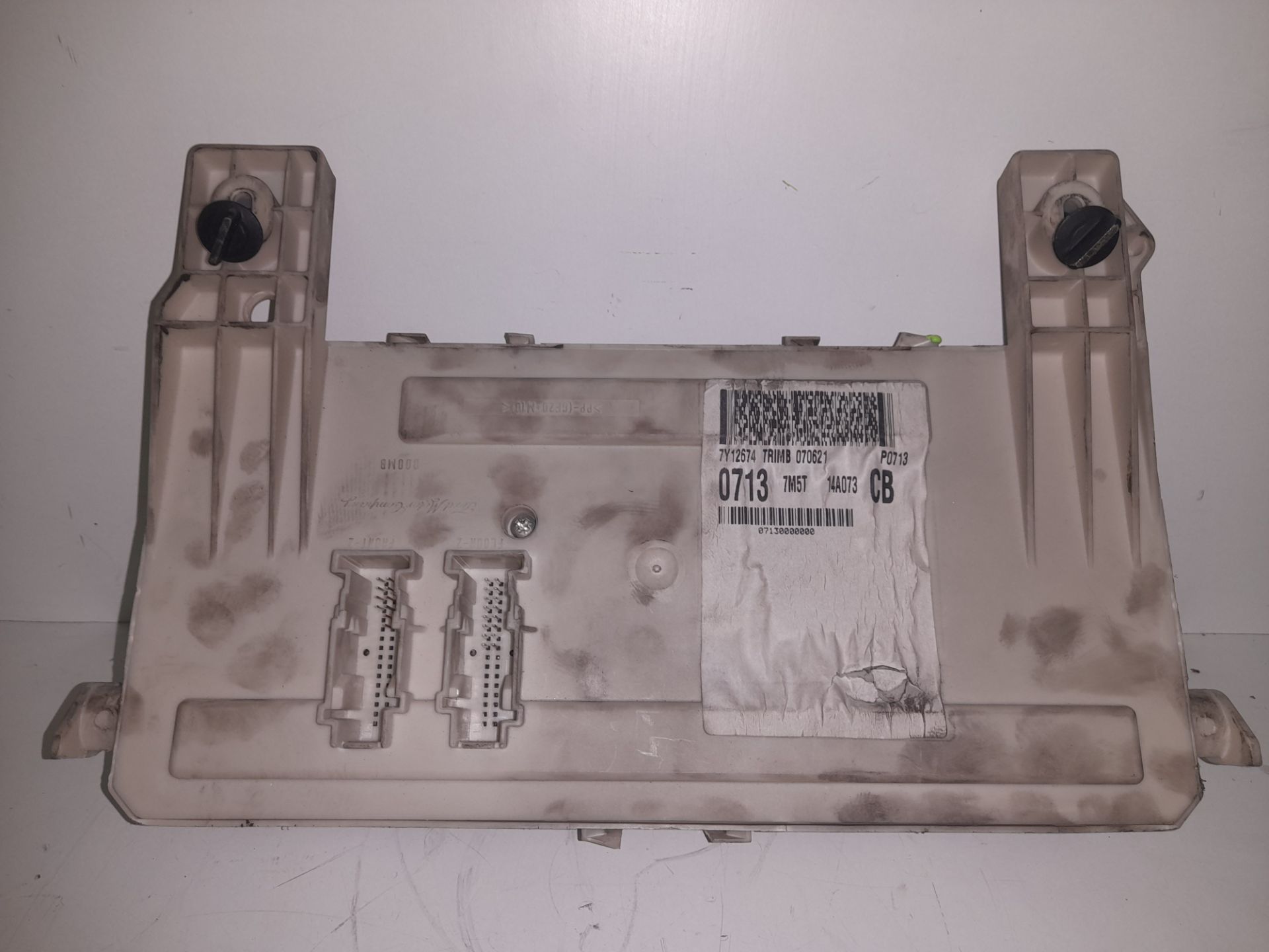 Caja reles / fusibles ford focus berlina (cap) ambiente (d)