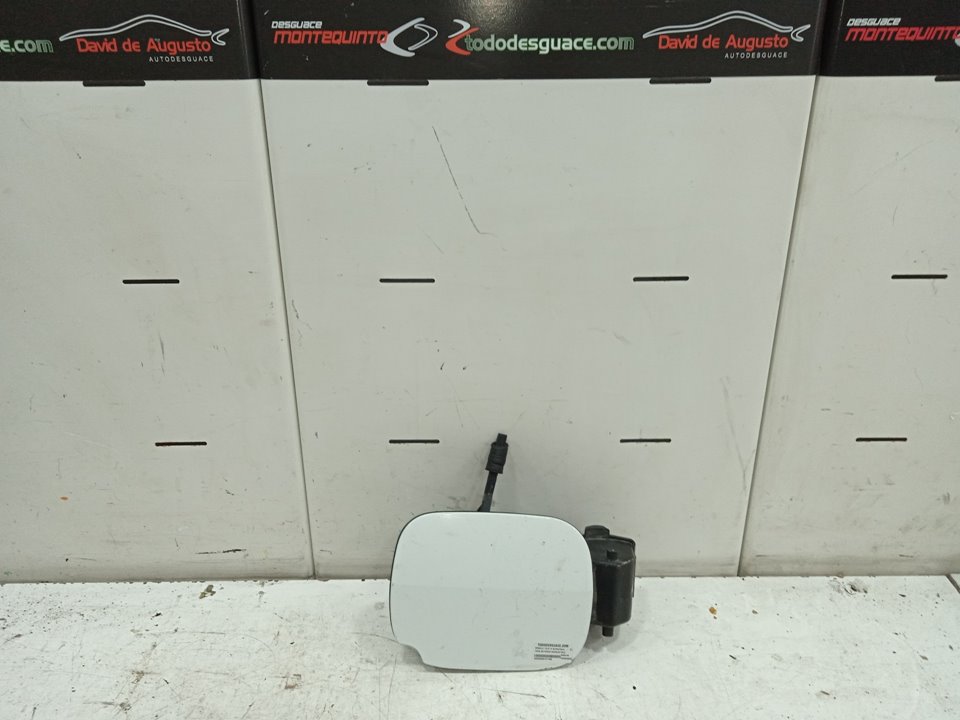 Tapa exterior combustible renault clio iii authentique