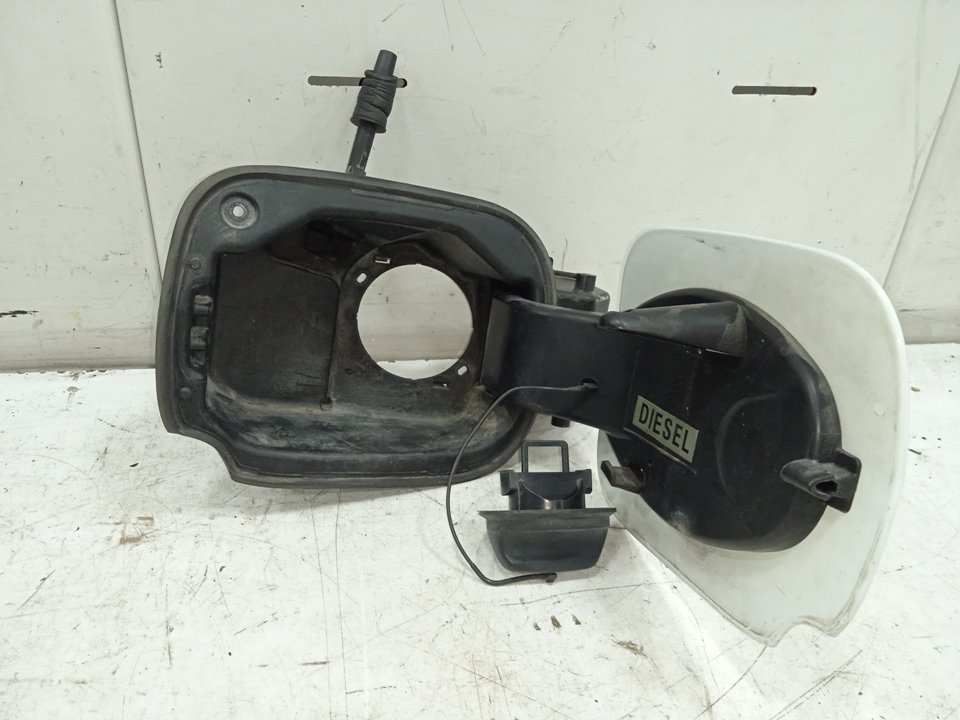 Tapa exterior combustible renault clio iii authentique