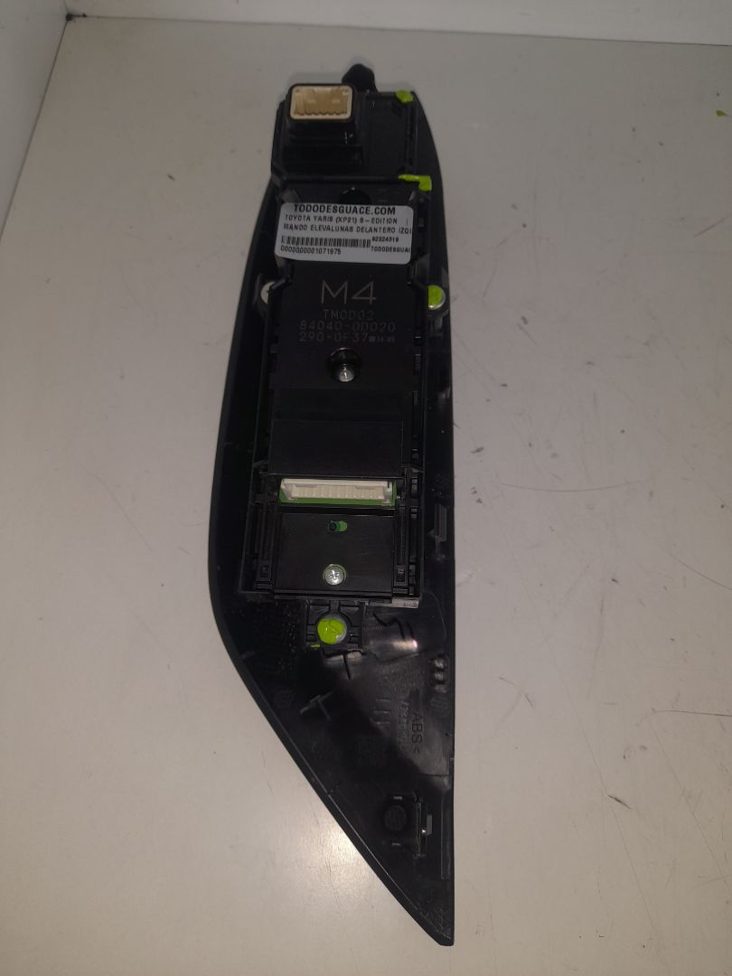Mando elevalunas delantero izquierdo toyota yaris (xp21) sedition