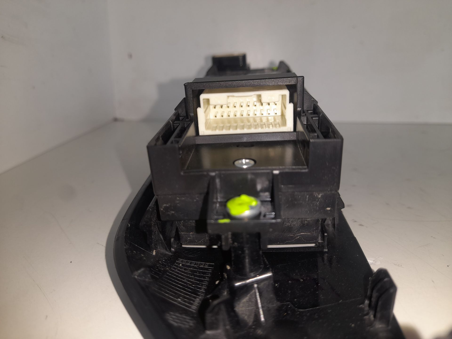 Mando elevalunas delantero izquierdo toyota yaris (xp21) sedition