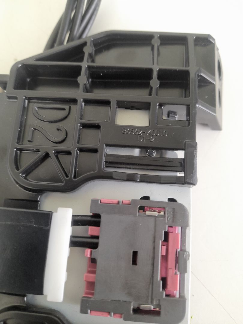 No identificado toyota yaris (xp21) sedition