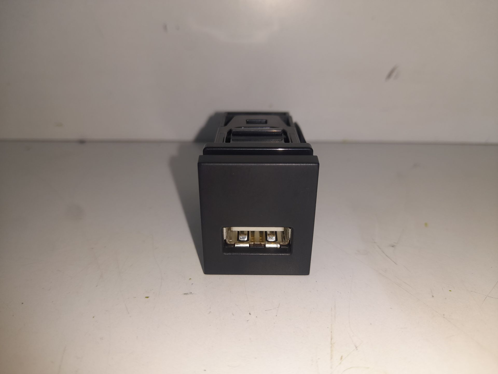 No identificado toyota yaris (xp21) sedition