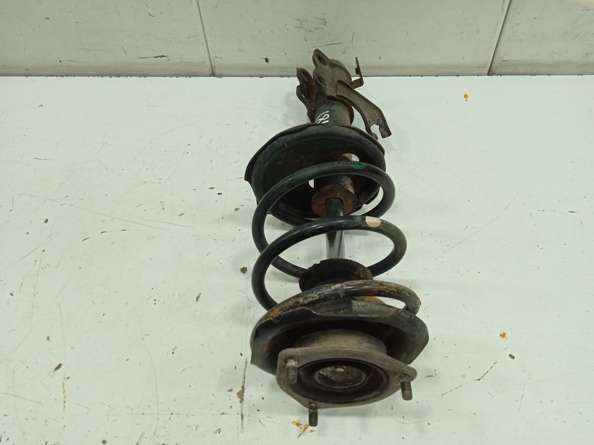 Amortiguador delantero derecho nissan vanette cargo (hc23) familiar (5 asientos)