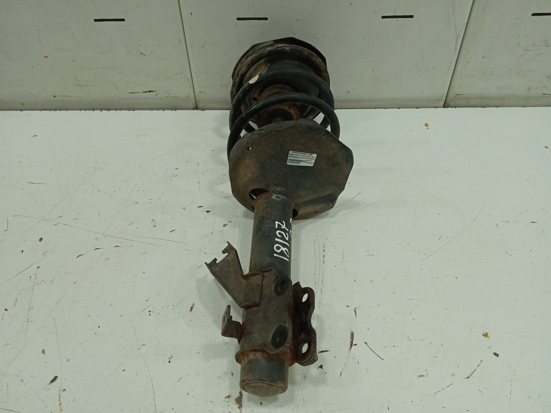 Amortiguador delantero derecho nissan vanette cargo (hc23) familiar (5 asientos)