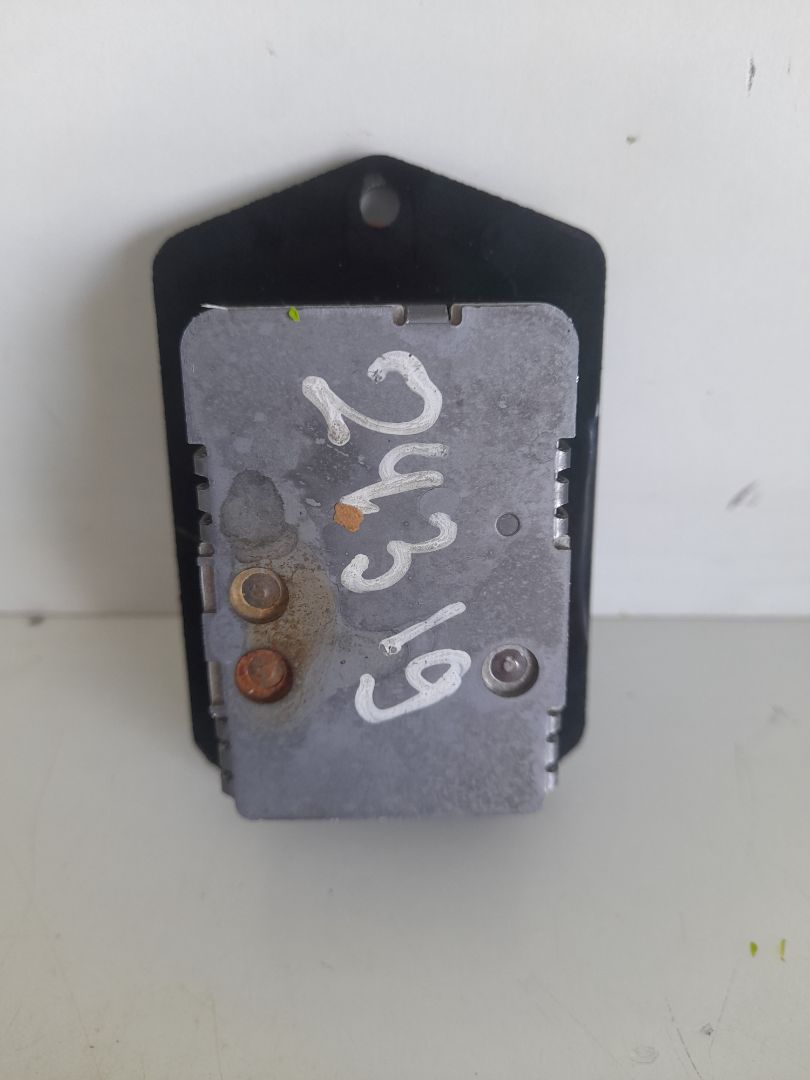 No identificado toyota yaris (xp21) sedition