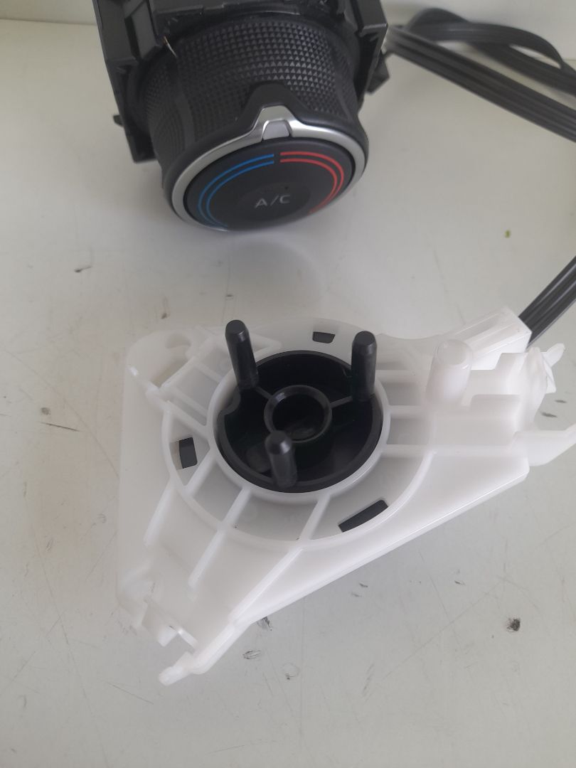 Mando calefaccion / aire acondicionado toyota yaris (xp21) sedition