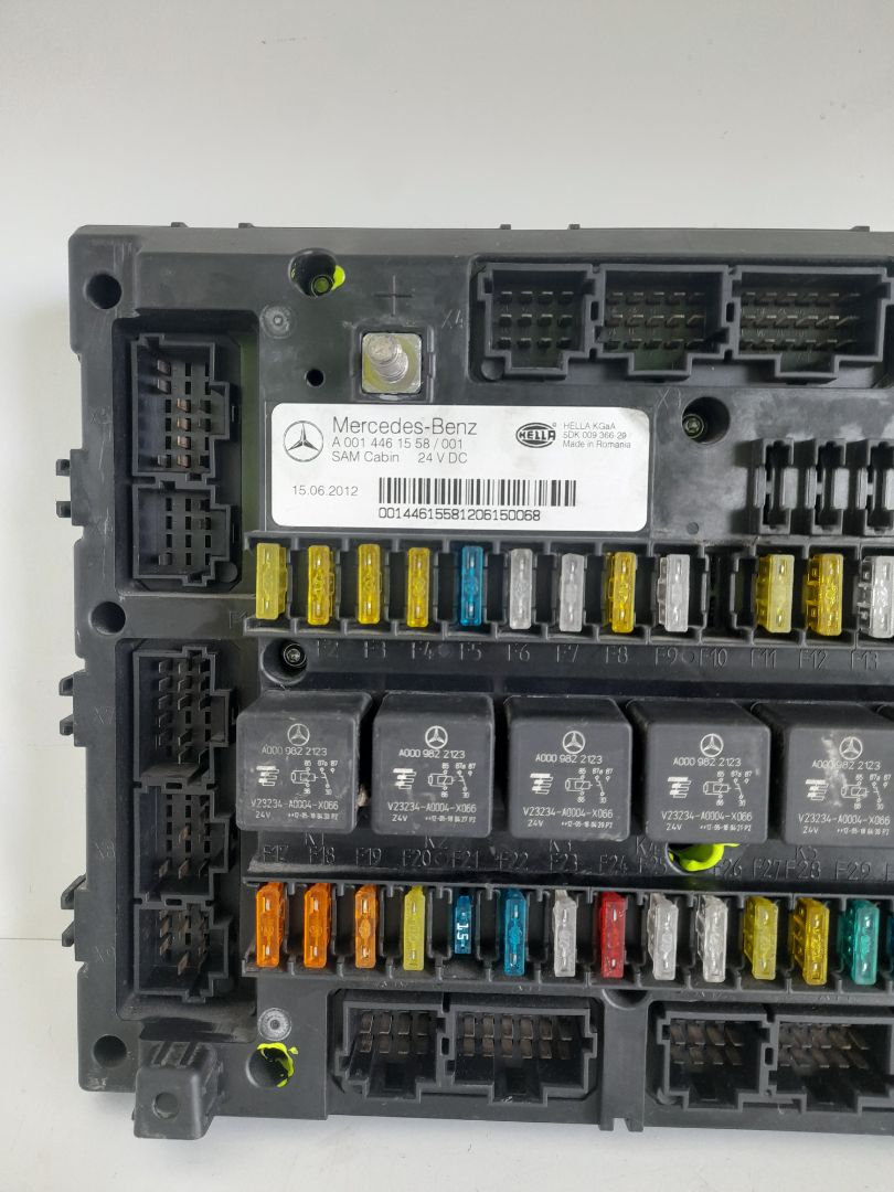 No identificado mercedes-benz actros 23 8-cil. 4-ejes bm 932 (2003) 