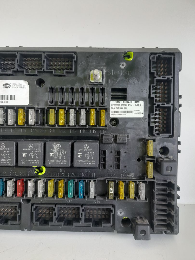 No identificado mercedes-benz actros 23 8-cil. 4-ejes bm 932 (2003) 