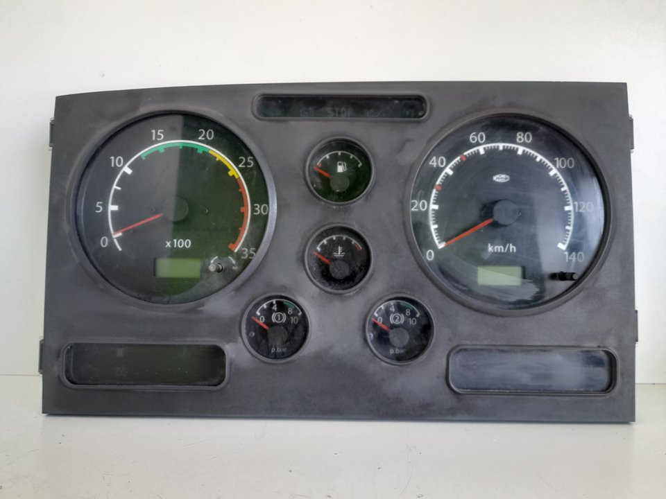 Cuadro instrumentos nissan  no identificado
