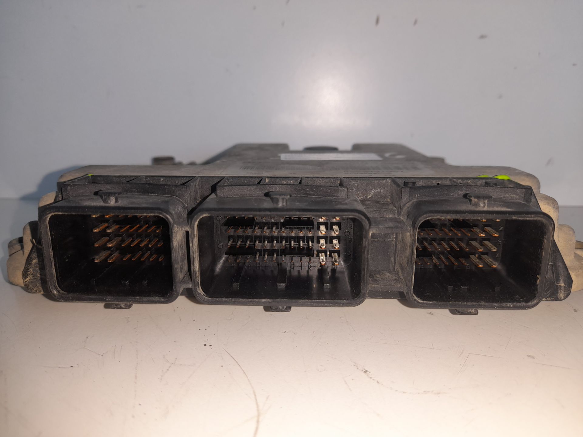 Centralita motor uce renault mascott (2004) fg 120. 355565 cabina indivi