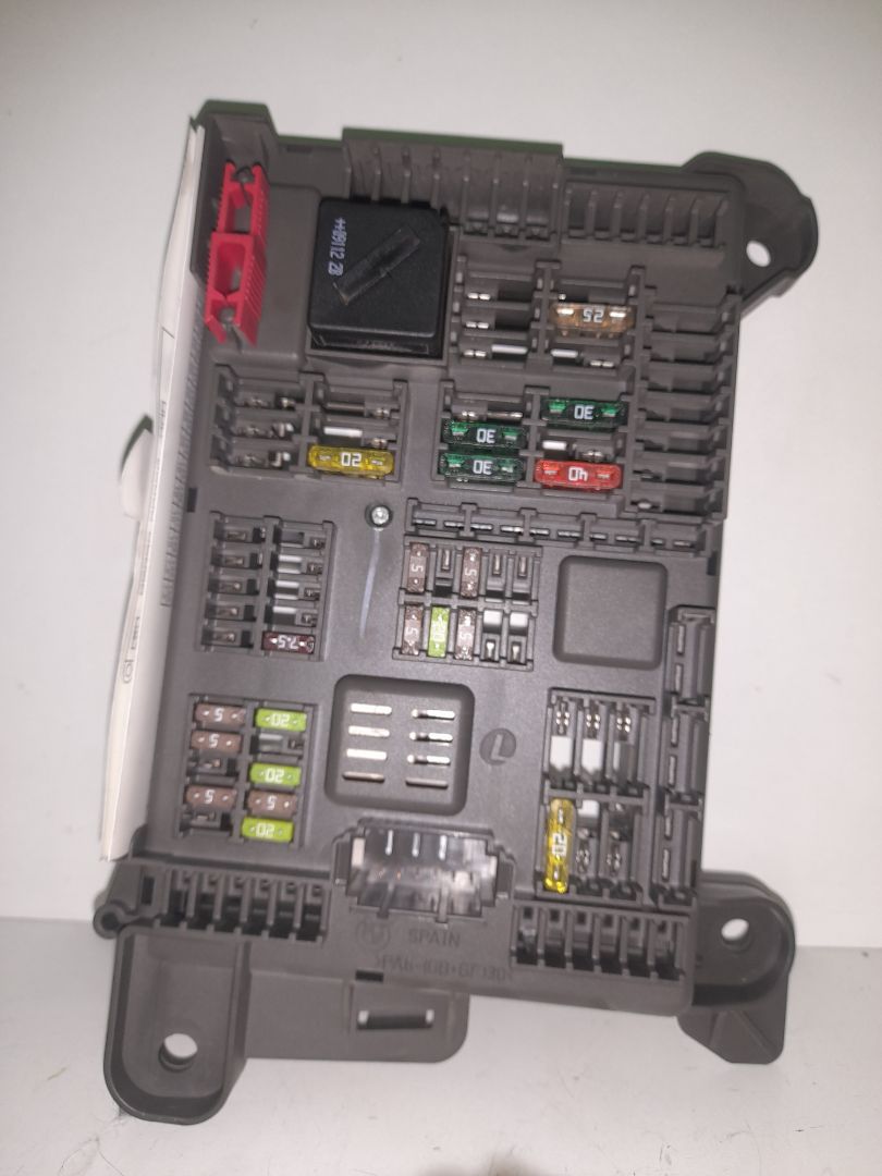 Caja reles / fusibles bmw serie x5 (e70) xdrive30d