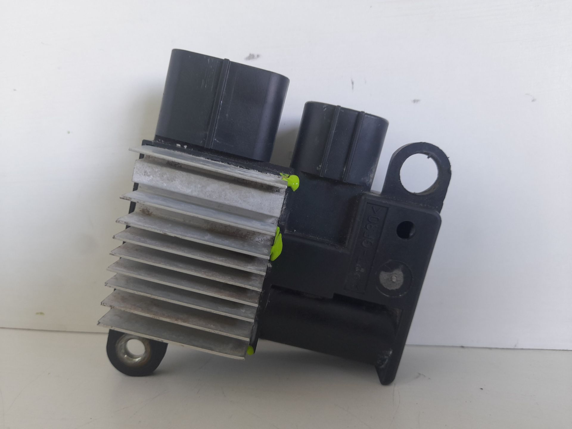 No identificado toyota yaris (xp21) sedition