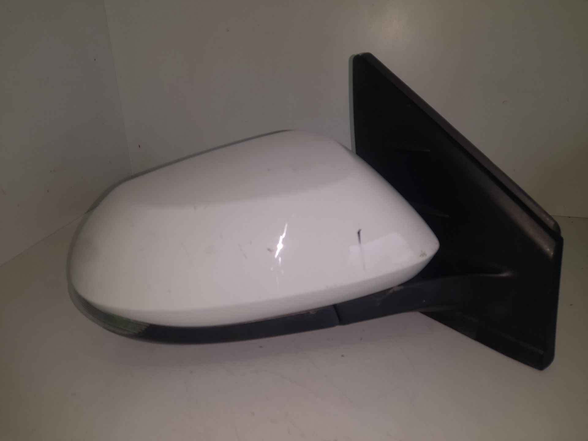 Retrovisor derecho toyota yaris (xp21) sedition