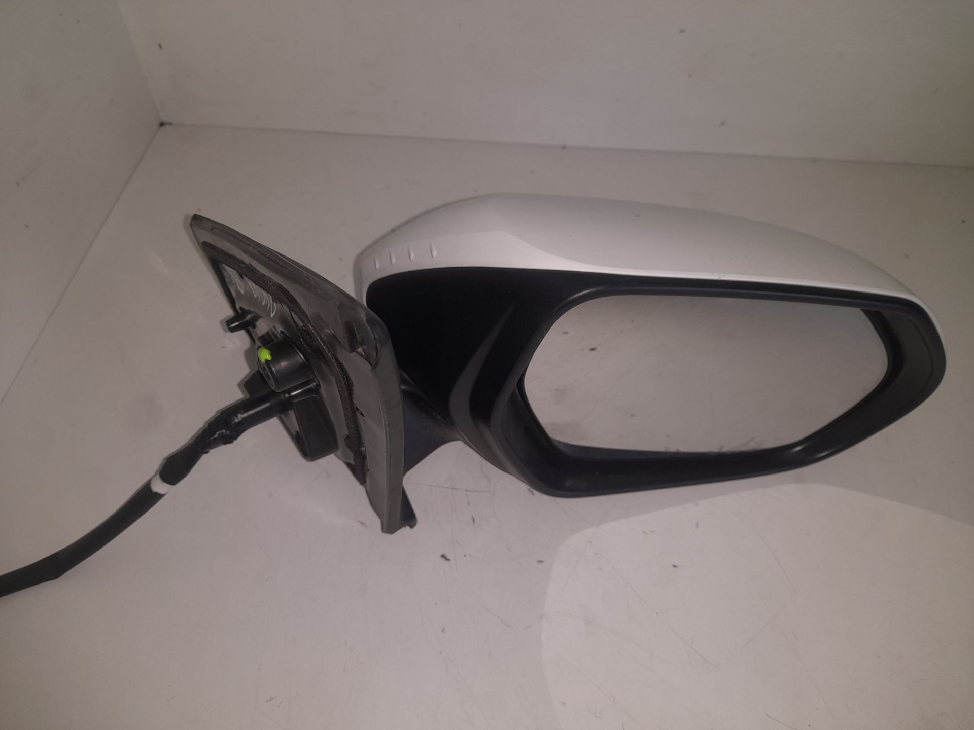 Retrovisor derecho toyota yaris (xp21) sedition