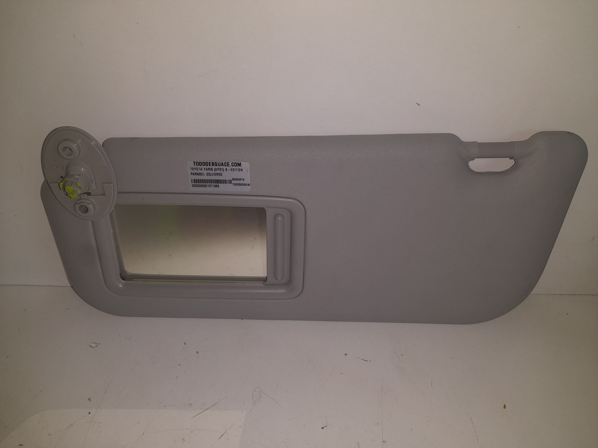 Parasol izquierdo toyota yaris (xp21) sedition