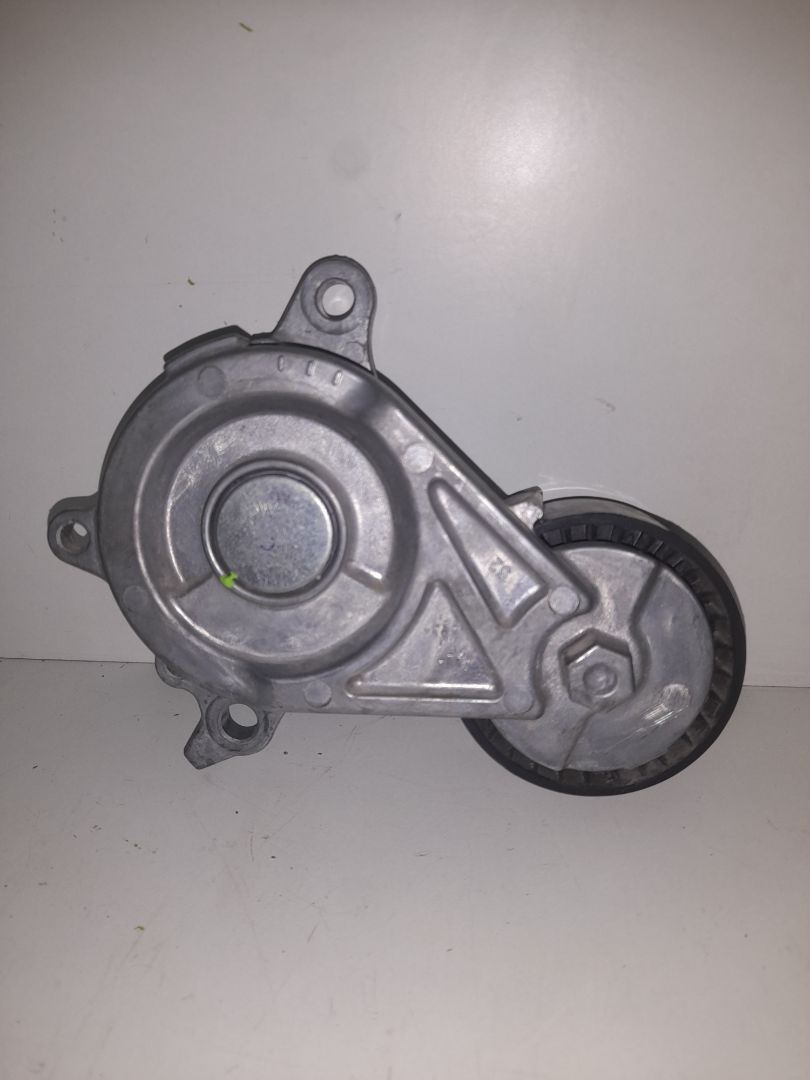 Tensor correa auxiliar toyota yaris (xp21) sedition