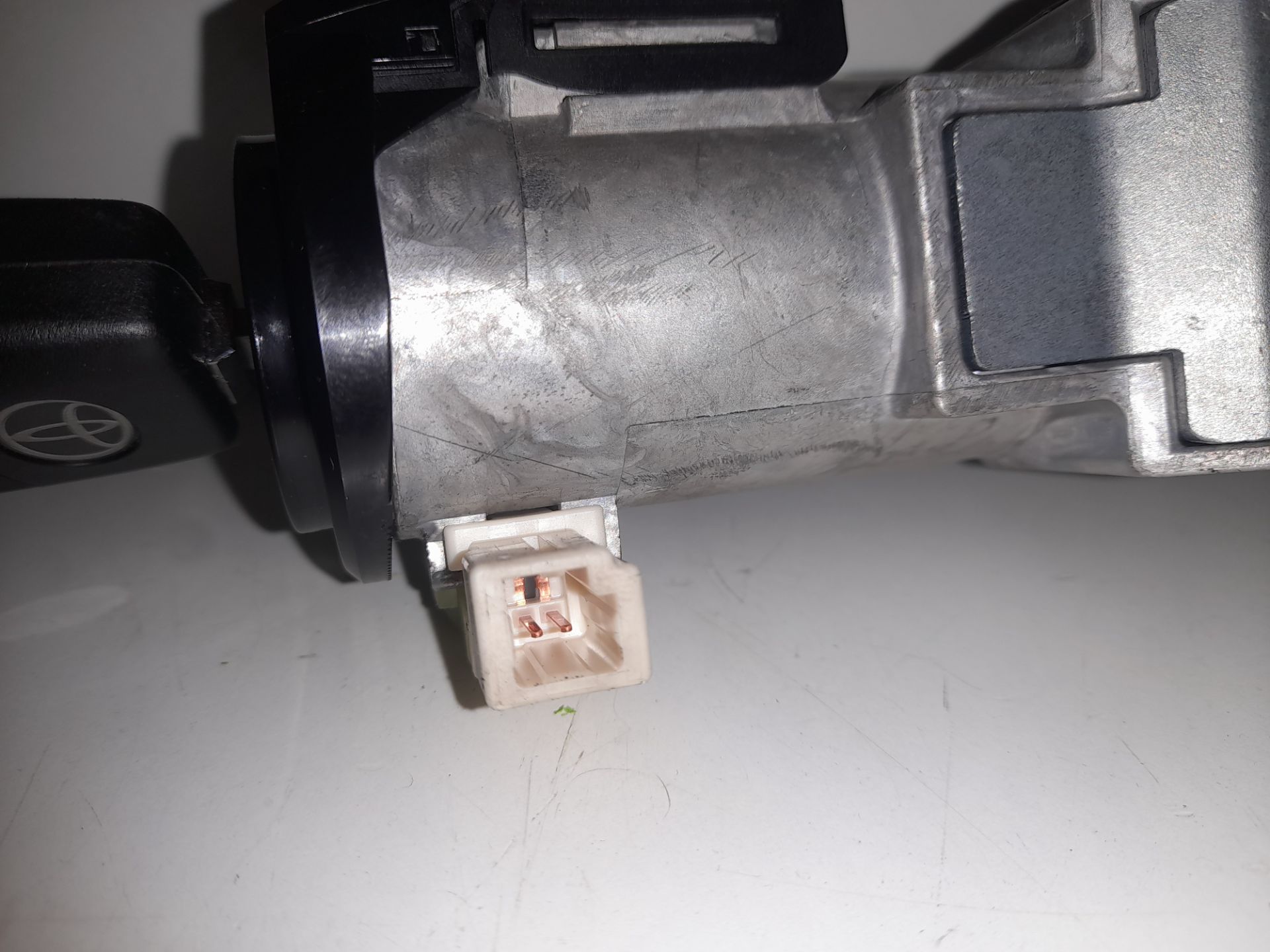 Antirrobo / llave contacto toyota yaris (xp21) sedition