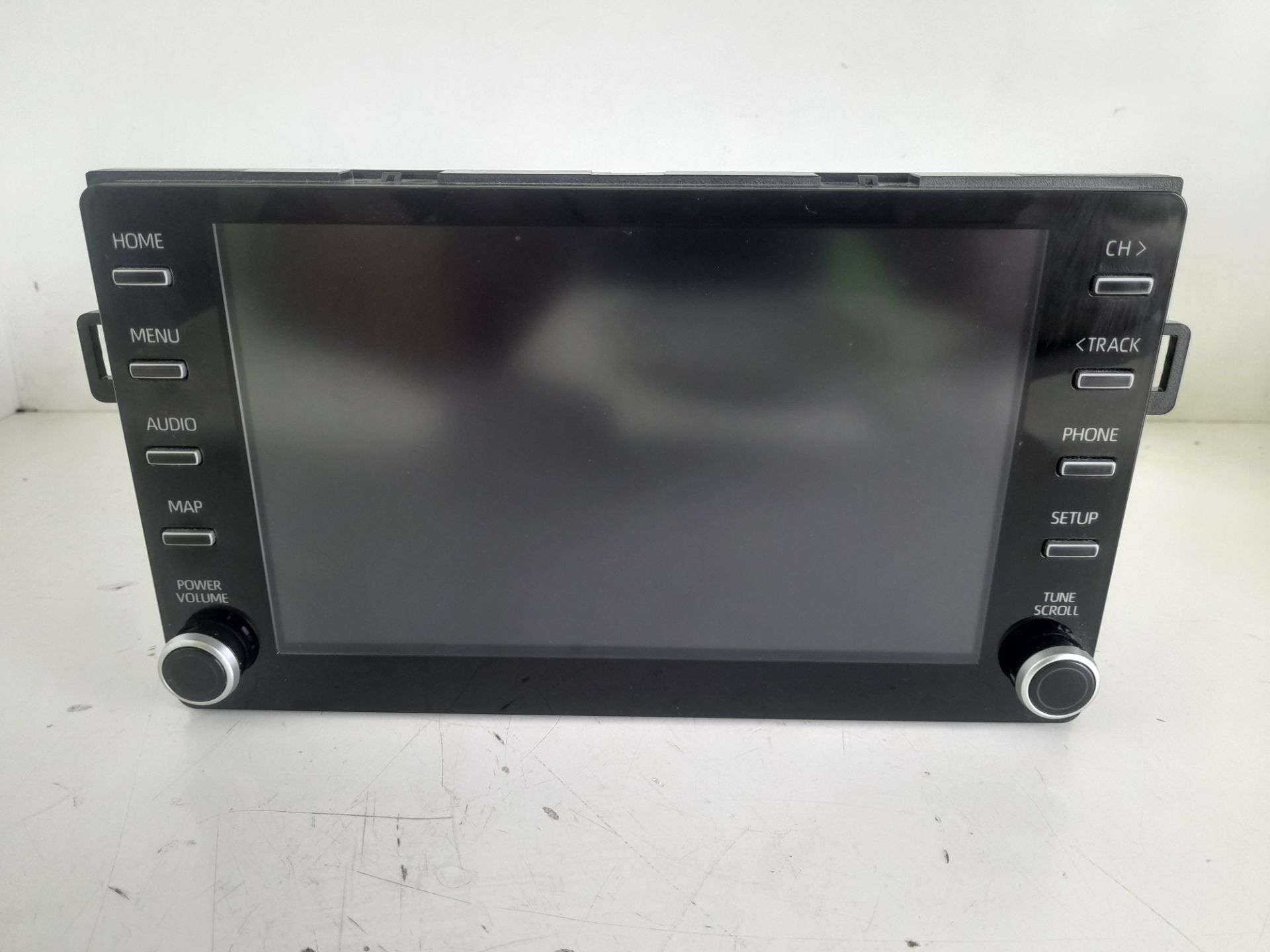 Pantalla multifuncion toyota yaris (xp21) sedition