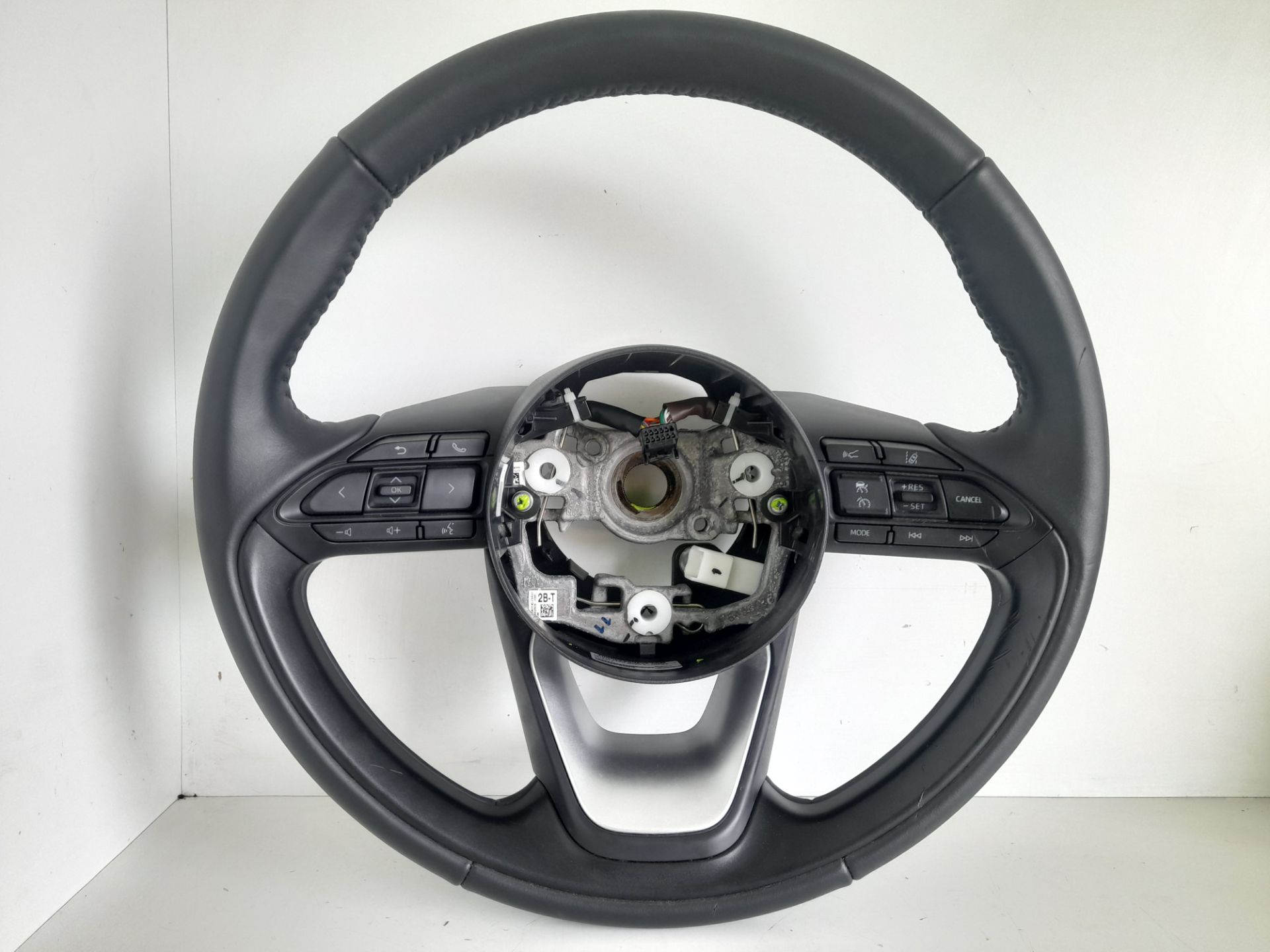 Volante toyota yaris (xp21) sedition