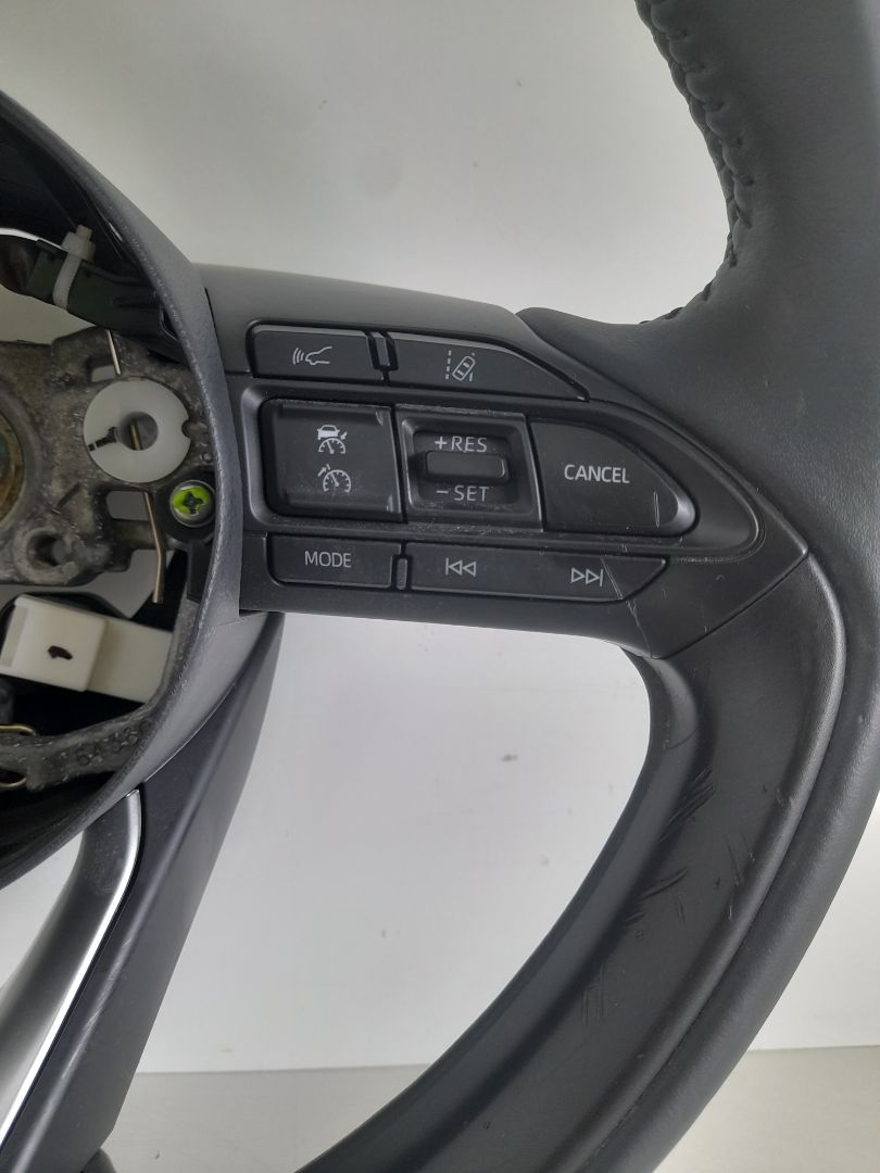 Volante toyota yaris (xp21) sedition