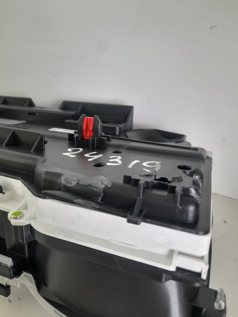 Cuadro instrumentos toyota yaris (xp21) sedition