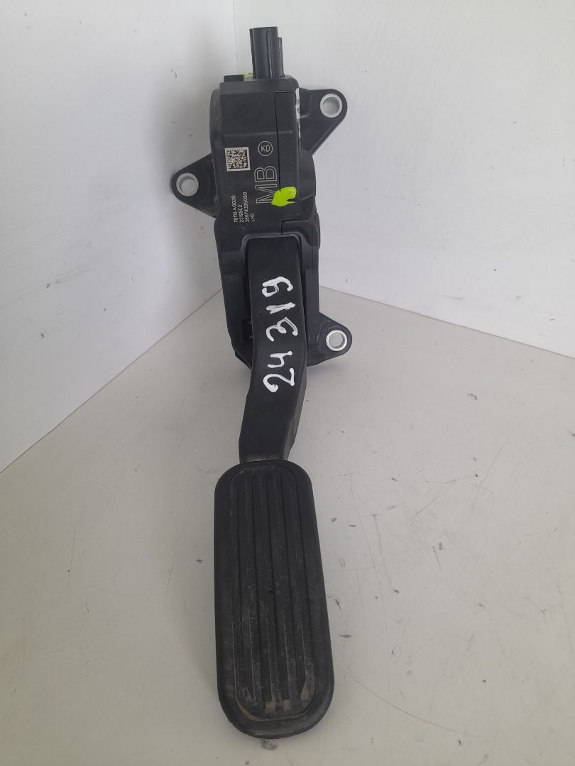 Pedal acelerador toyota yaris (xp21) sedition