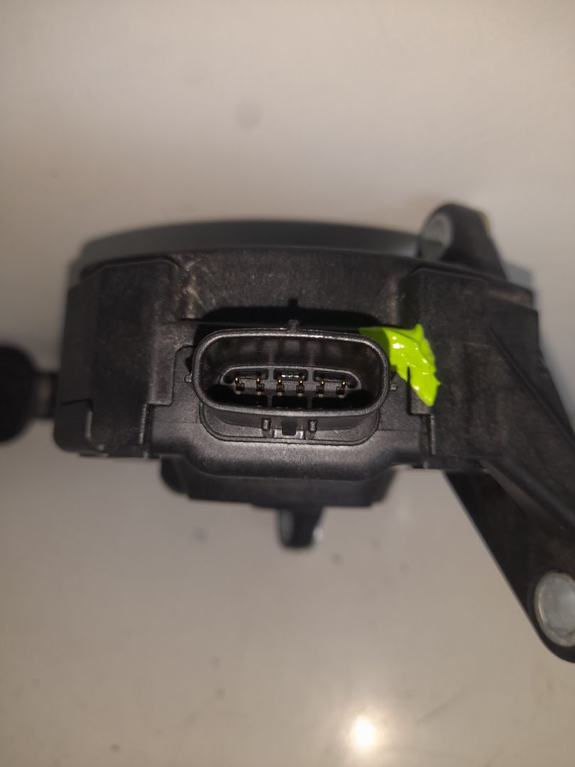 Pedal acelerador toyota yaris (xp21) sedition