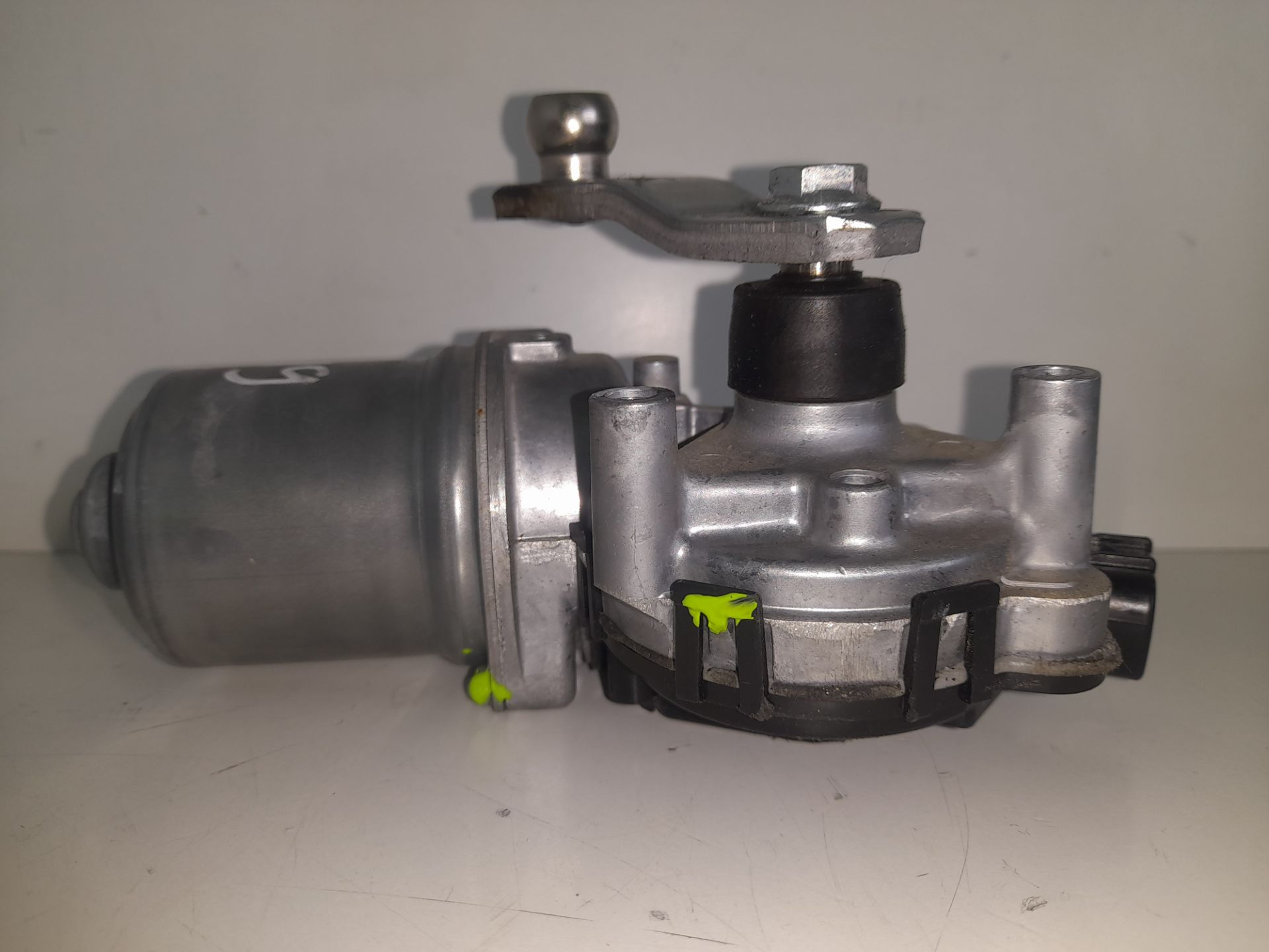 Motor limpia delantero toyota yaris (xp21) sedition