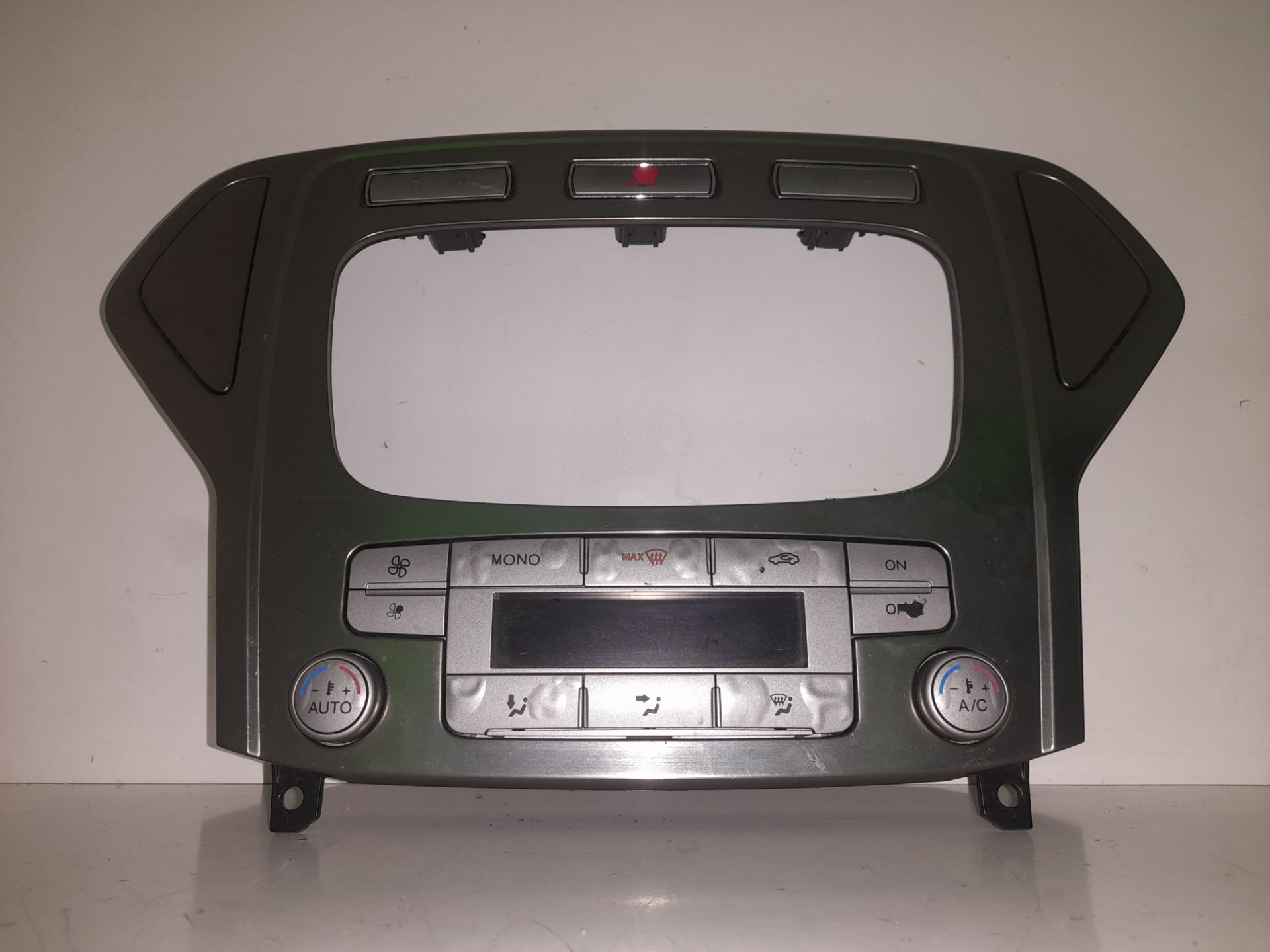 Mando climatizador ford mondeo berlina (ca2) ghia