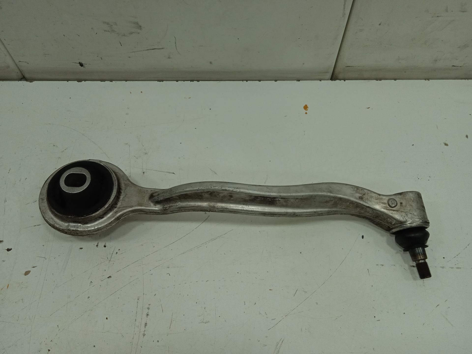 Brazo suspension superior delantero derecho mercedes-benz clase s (bm 220) berlina 320 cdi (220.026)