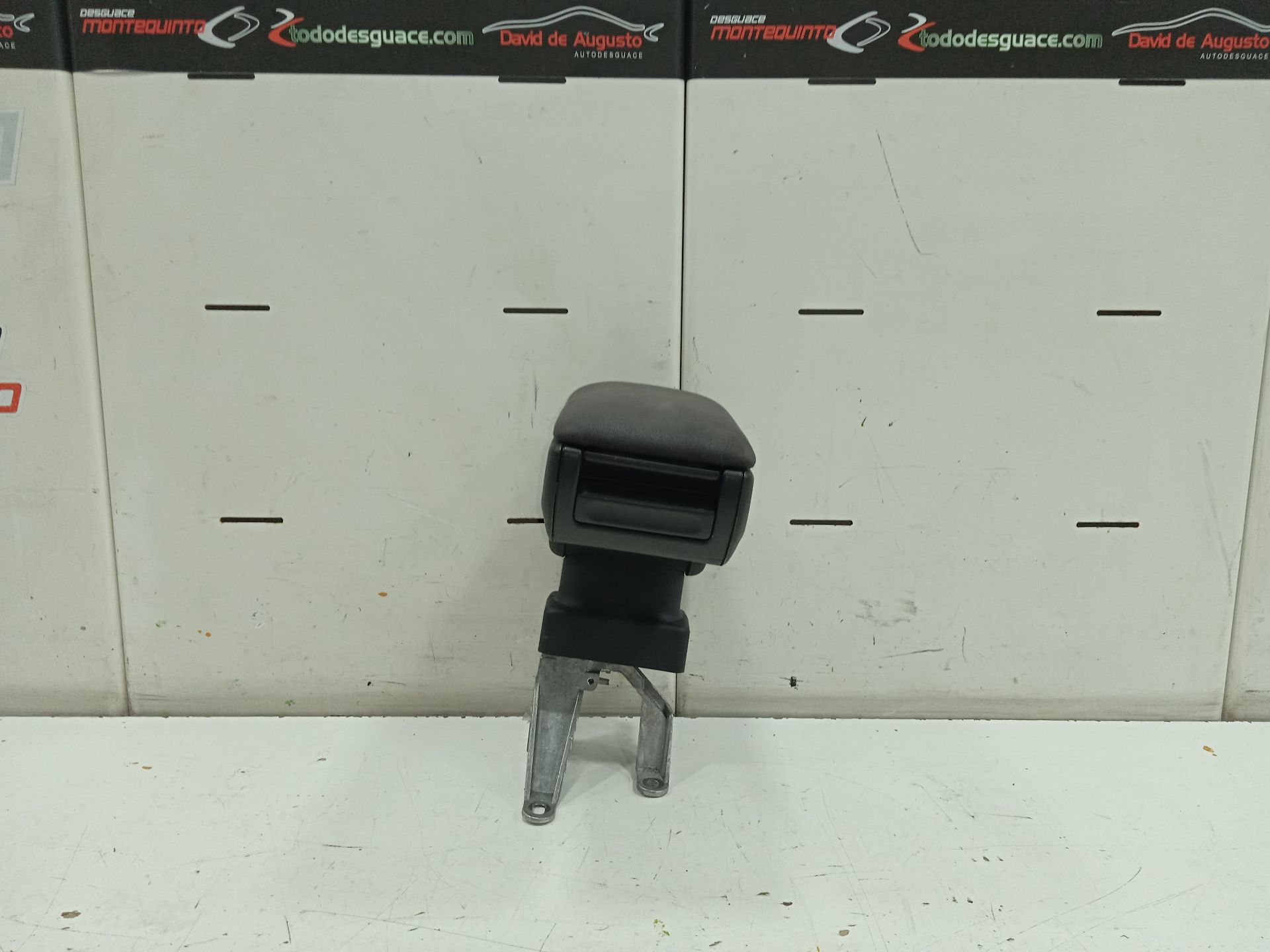Apoyabrazos central audi a3 (8l) 1.9 tdi ambiente