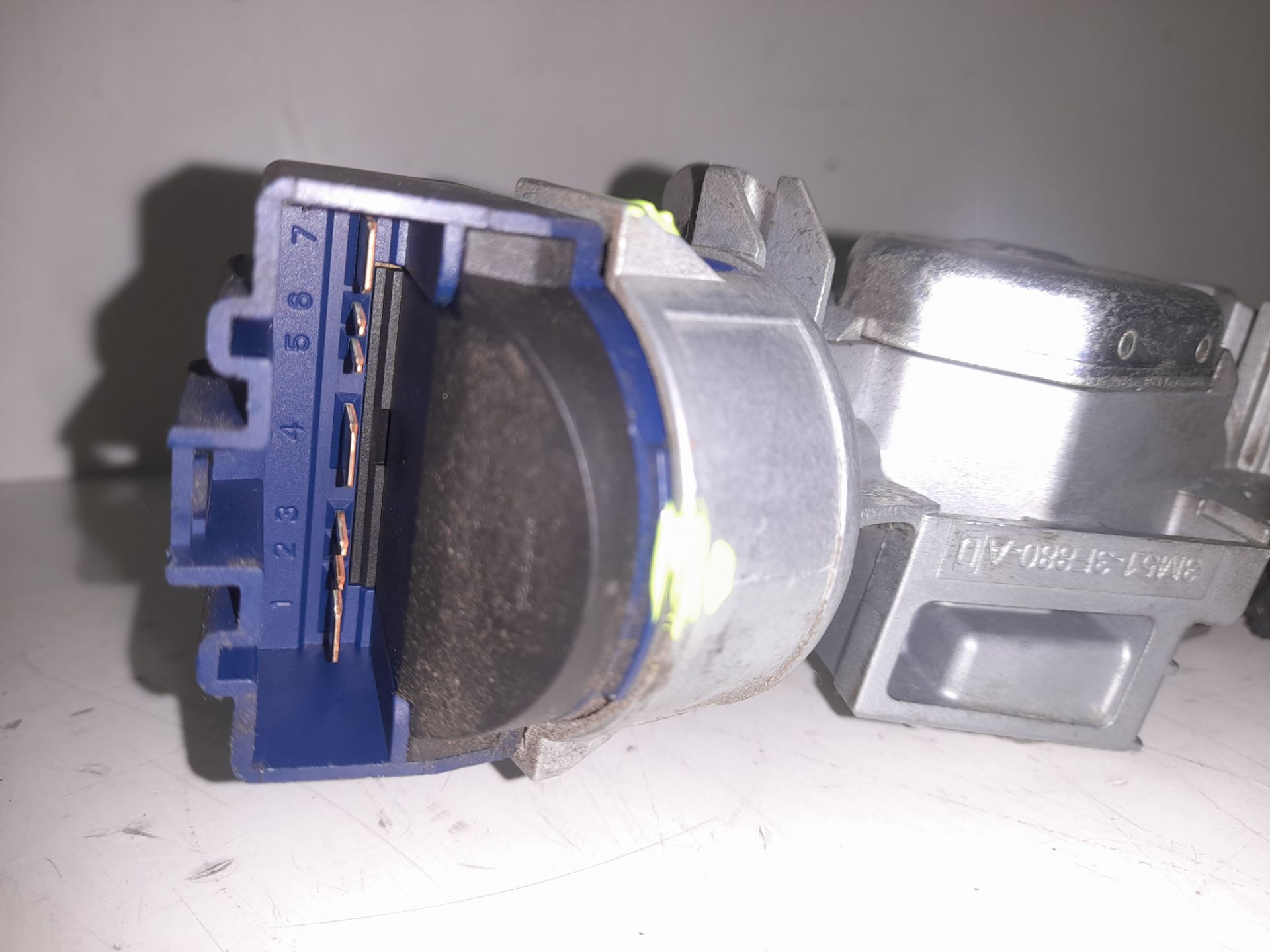 Antirrobo / llave contacto ford mondeo berlina (ca2) ghia