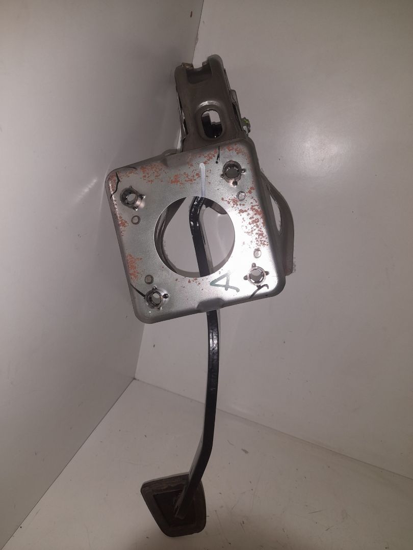 Pedal freno toyota corolla verso (r1) 2.2 d4d luna