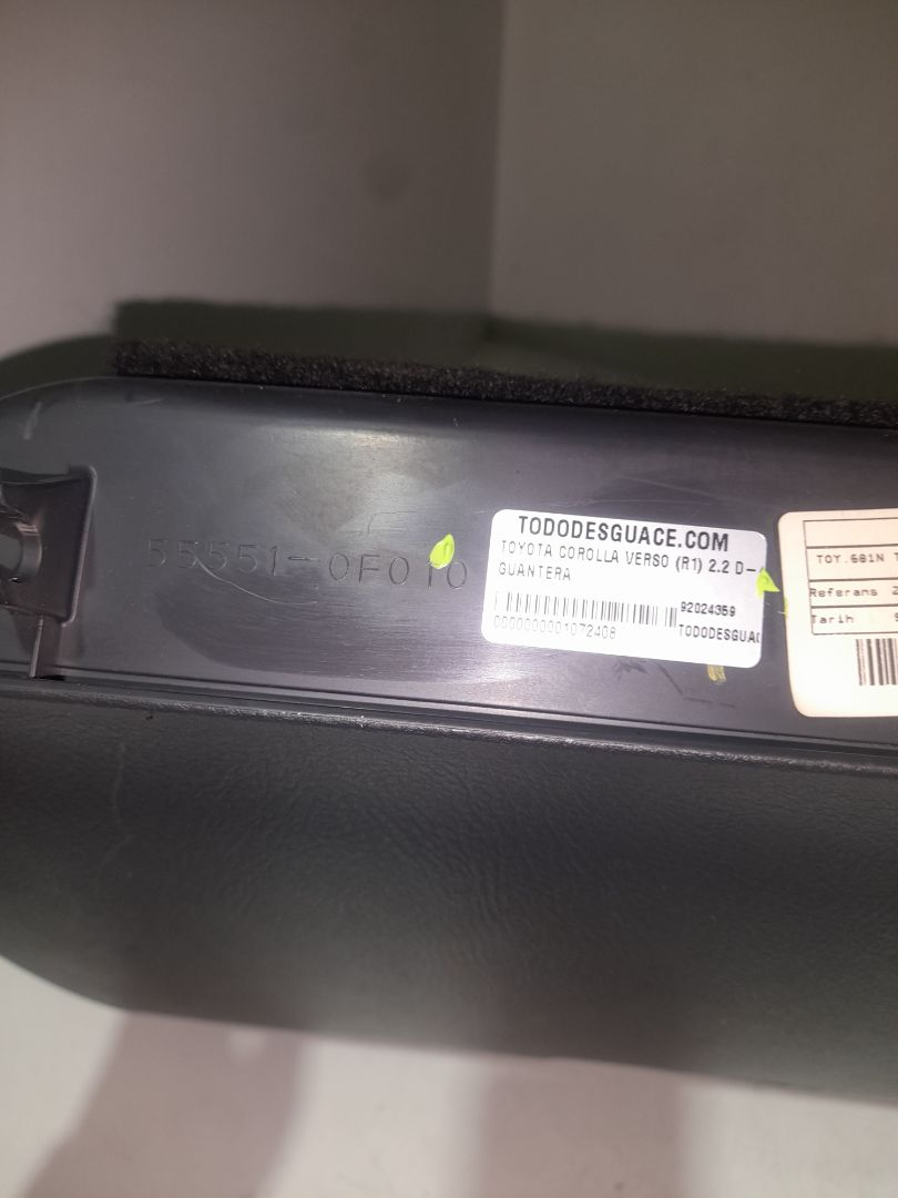 Guantera toyota corolla verso (r1) 2.2 d4d luna