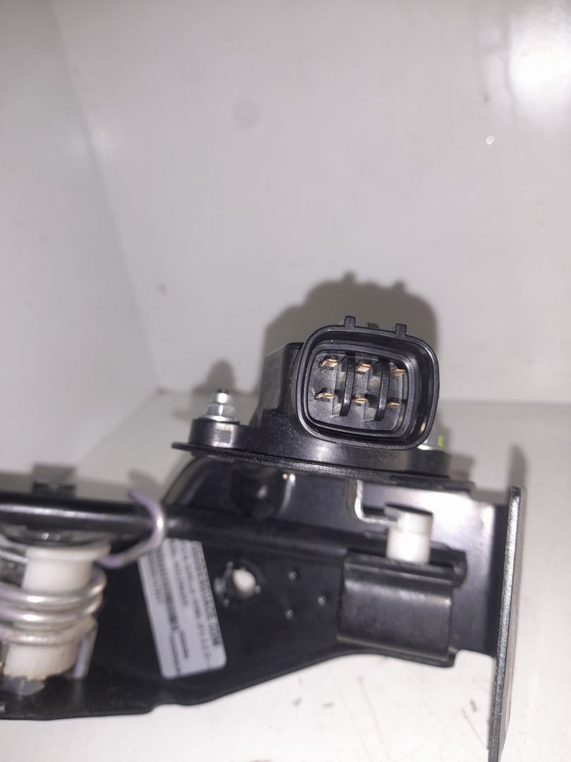 Pedal acelerador toyota corolla verso (r1) 2.2 d4d luna