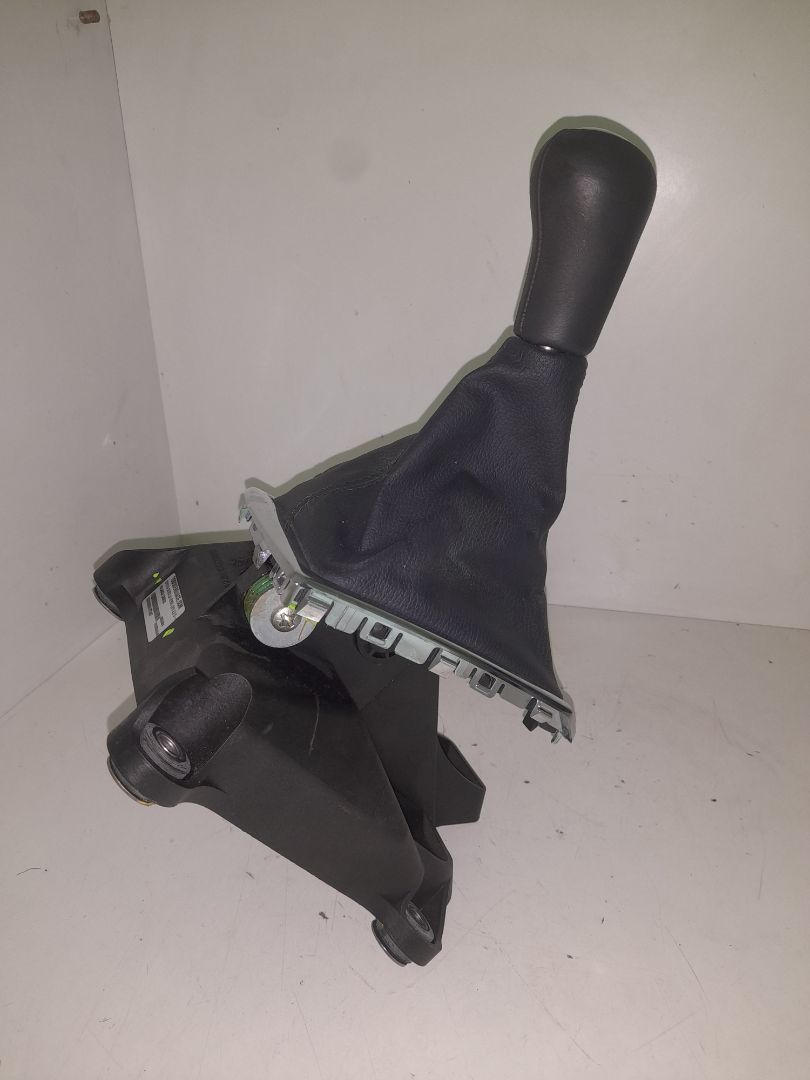 Palanca cambio toyota corolla verso (r1) 2.2 d4d luna