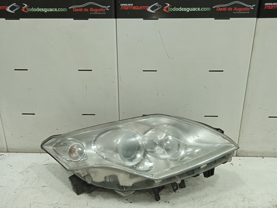 Faro derecho renault  no identificado
