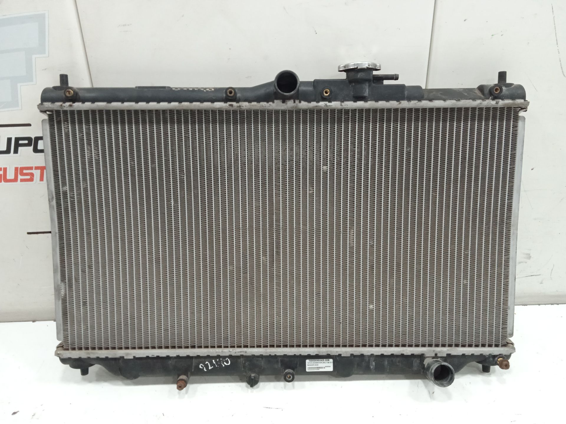 Radiador agua toyota avensis berlina (t22) 2.0 d4d luna (5ptas.)