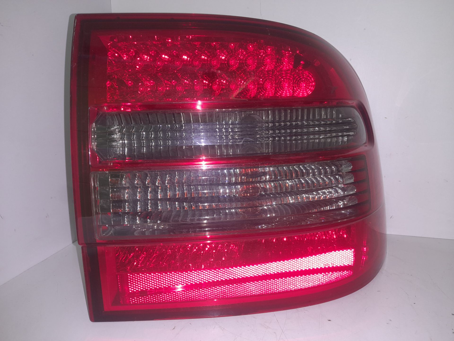 Piloto trasero izquierdo porsche cayenne (tipo 9pa) s