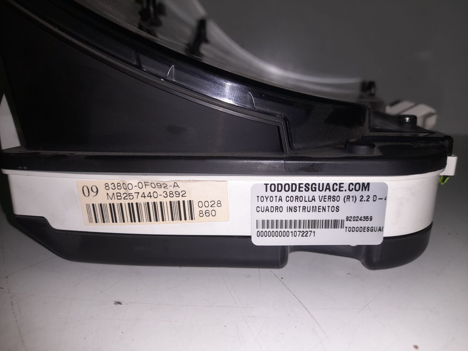 Cuadro instrumentos toyota corolla verso (r1) 2.2 d4d luna