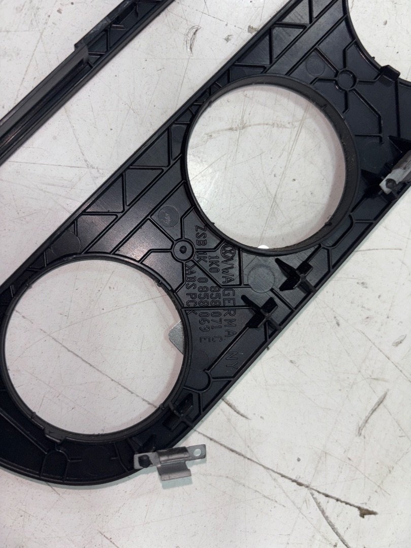 No identificado volkswagen golf v (1k1)(10.2003) conceptline (e)