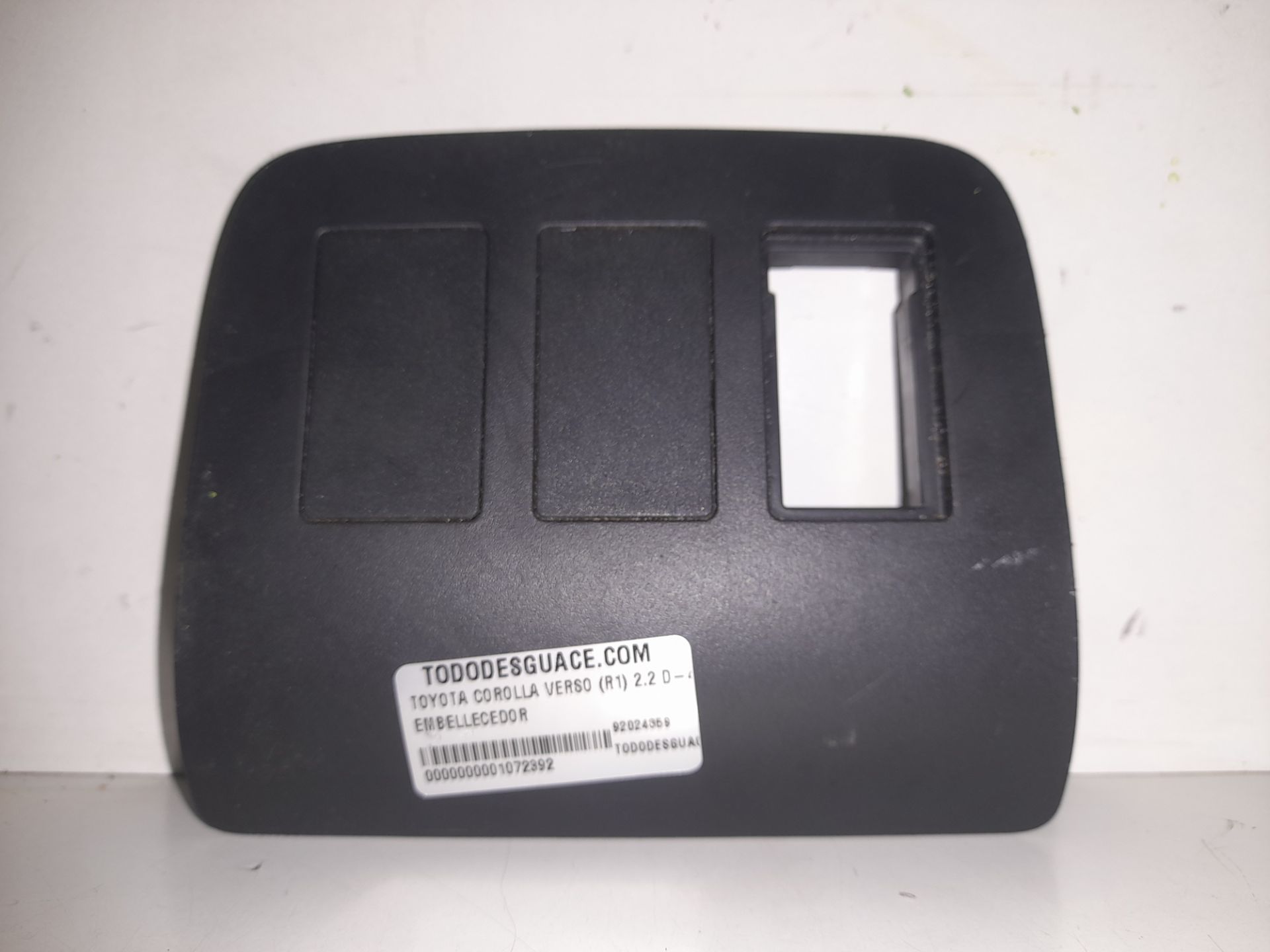 Embellecedor toyota corolla verso (r1) 2.2 d4d luna