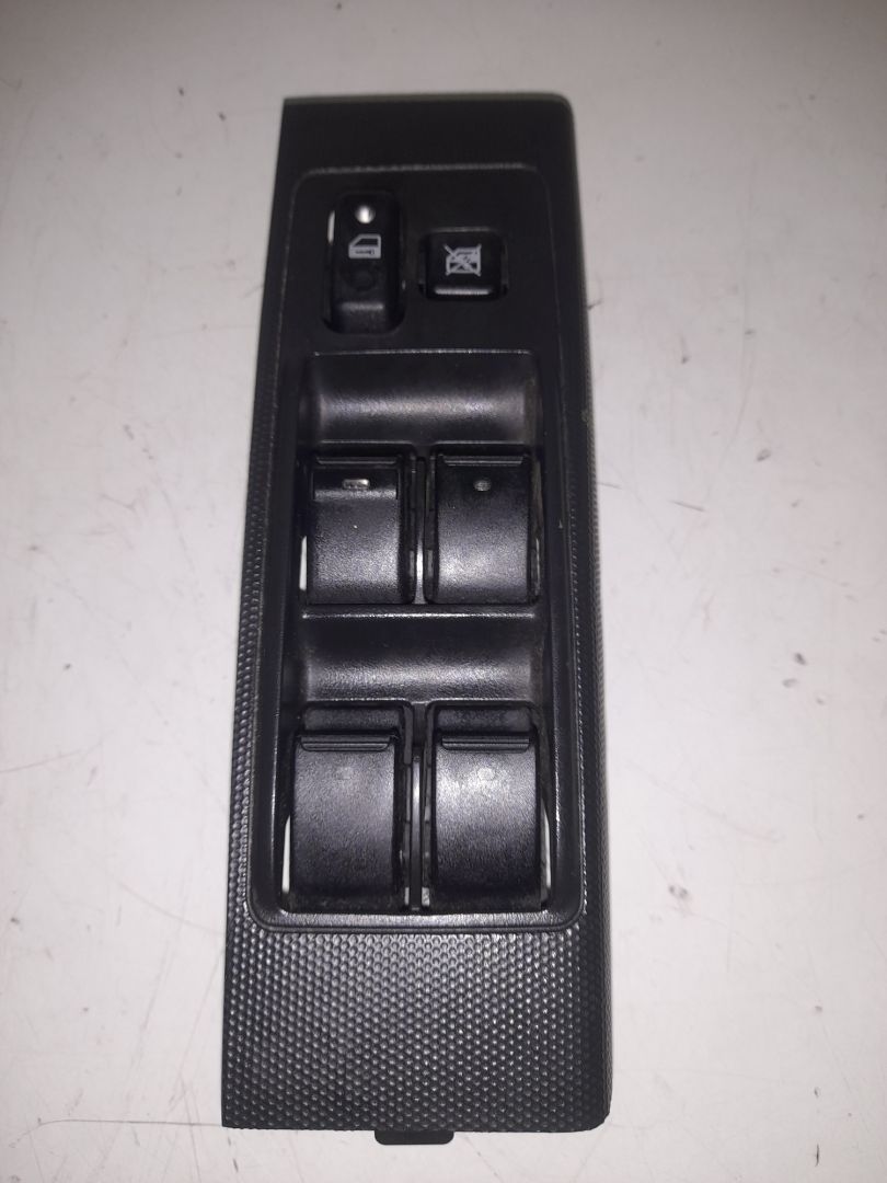 Mando elevalunas delantero izquierdo toyota corolla verso (r1) 2.2 d4d luna